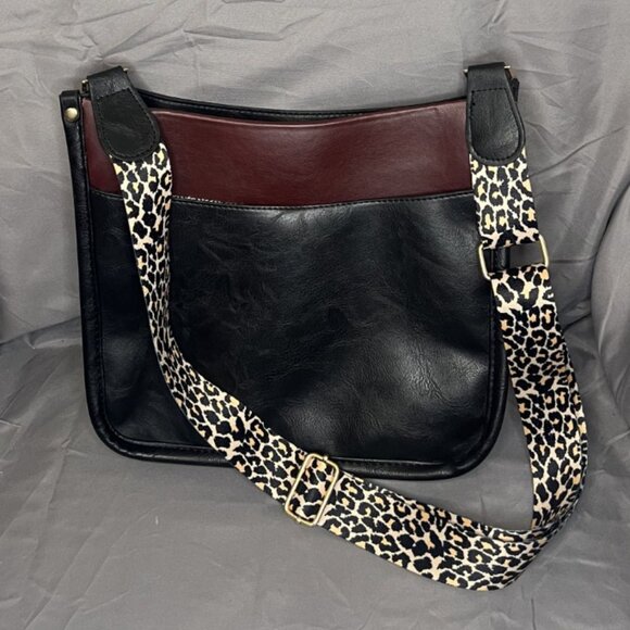 Black Crossbody Bag w/Leopard Print Strap, EUC - Picture 1 of 6